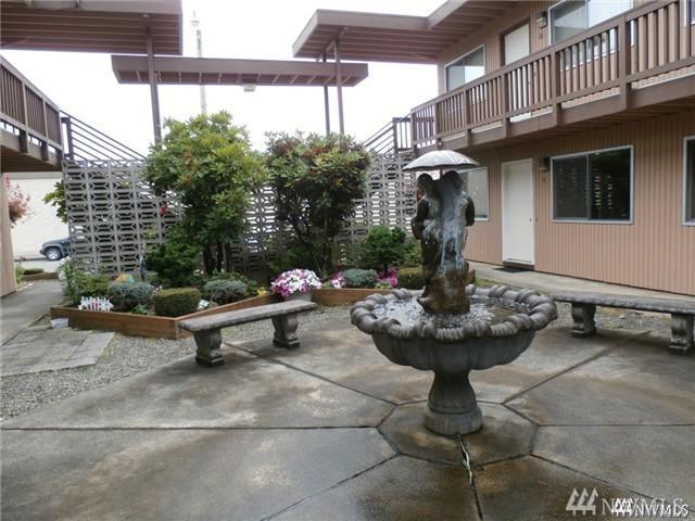 624 Cedar St - Photo 1