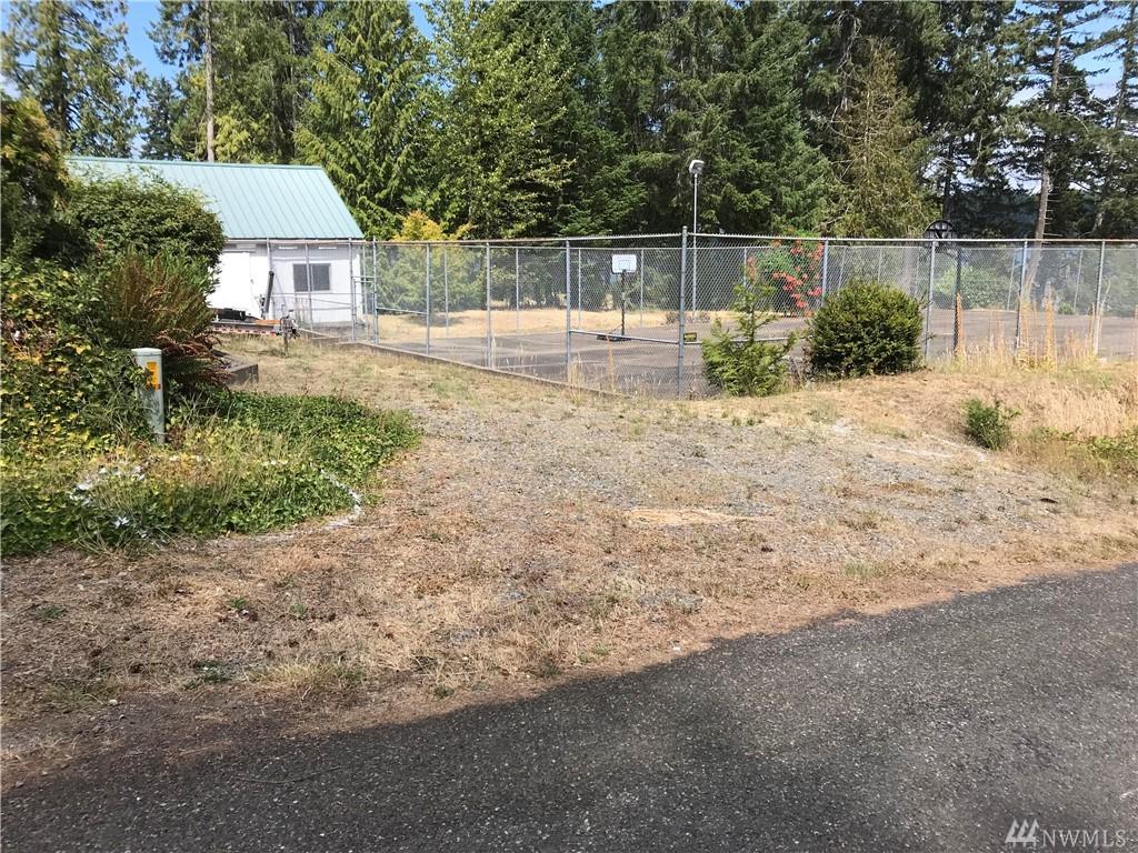 40 Mason Ave - Photo 1