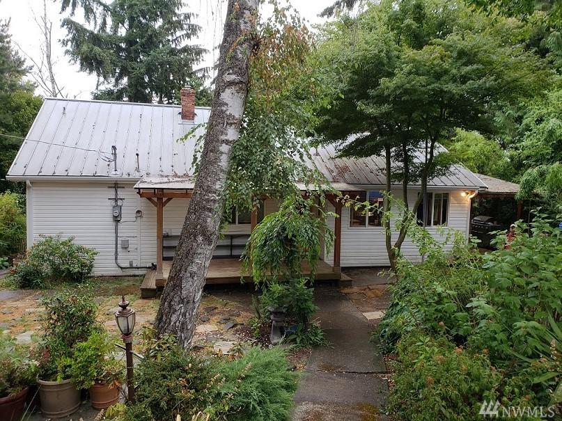 12522 20th Ave - Photo 1