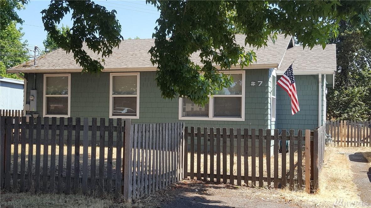 7 Clark Place - Photo 1