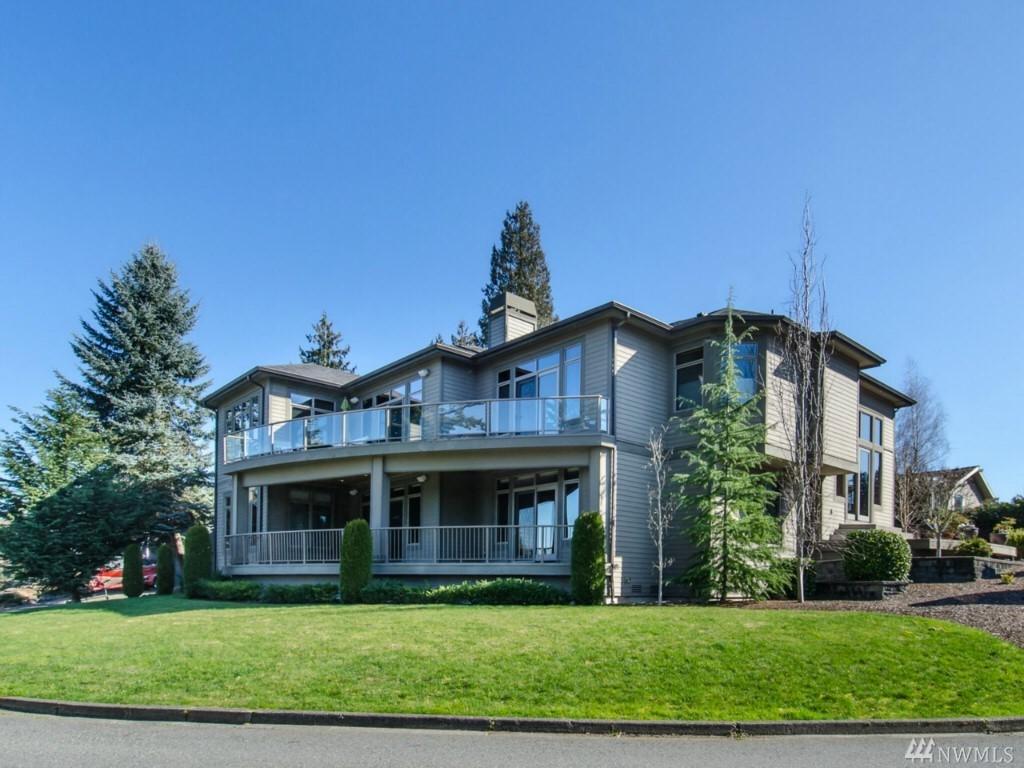 5812 111th Ave - Photo 1