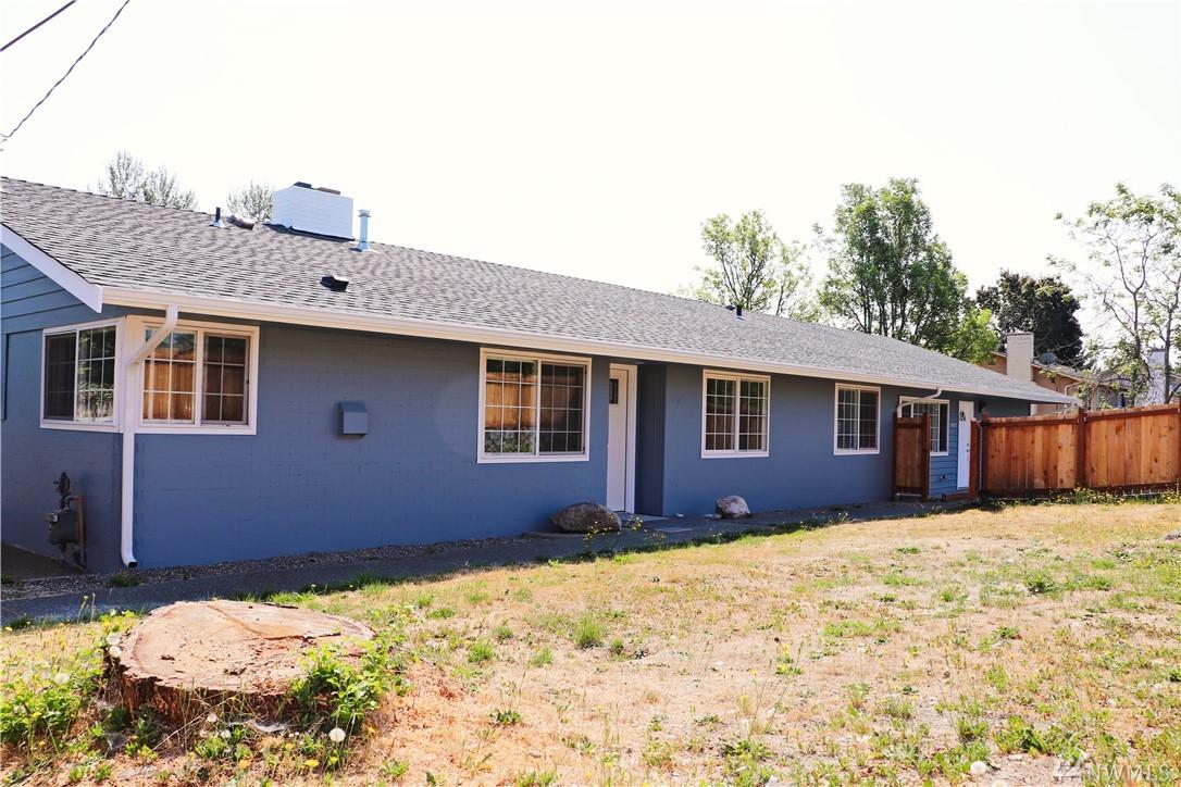 24032 16th Ave - Photo 1