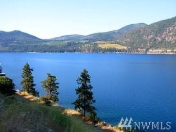 2425 Lakeshore Dr - Photo 1