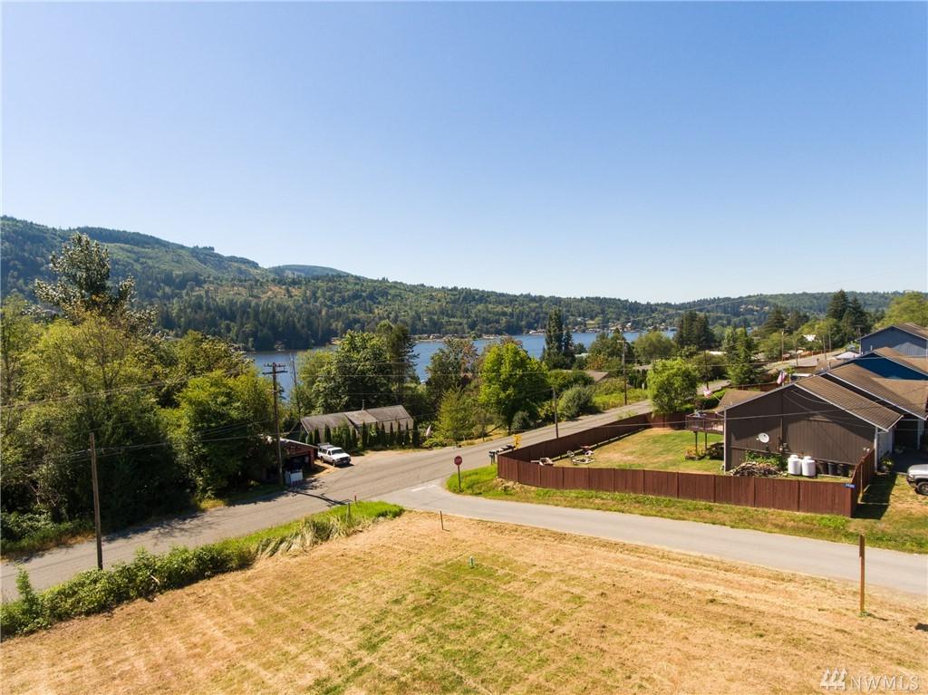 24300 Lee Rd - Photo 1