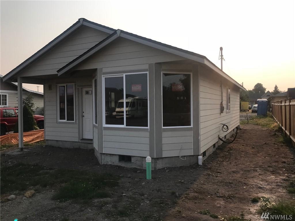 370 Perkins St - Photo 1