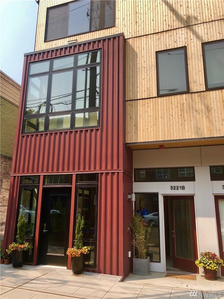 3209 California Ave - Photo 1