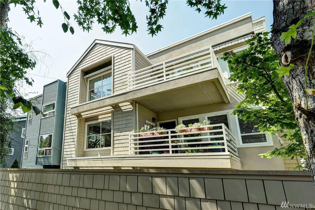 1933 42nd Ave - Photo 1