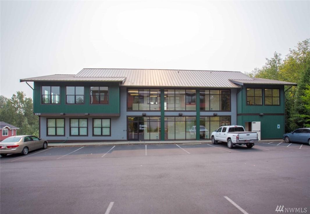 2413 Main St - Photo 1