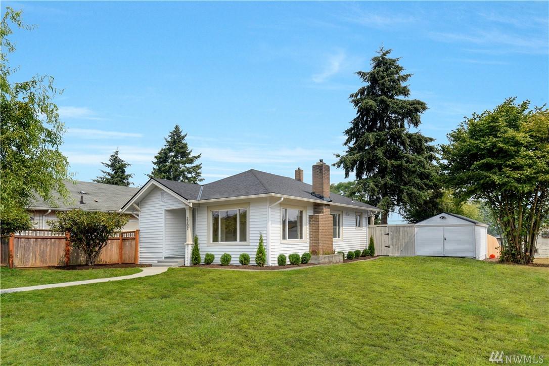 2207 Cleveland Ave - Photo 1
