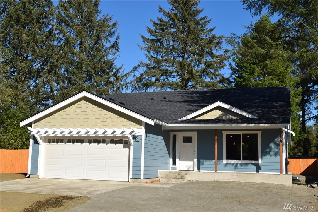 906 Hassalo Ave - Photo 1