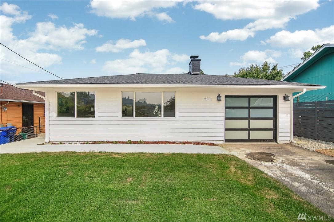 3006 Dakota St - Photo 1