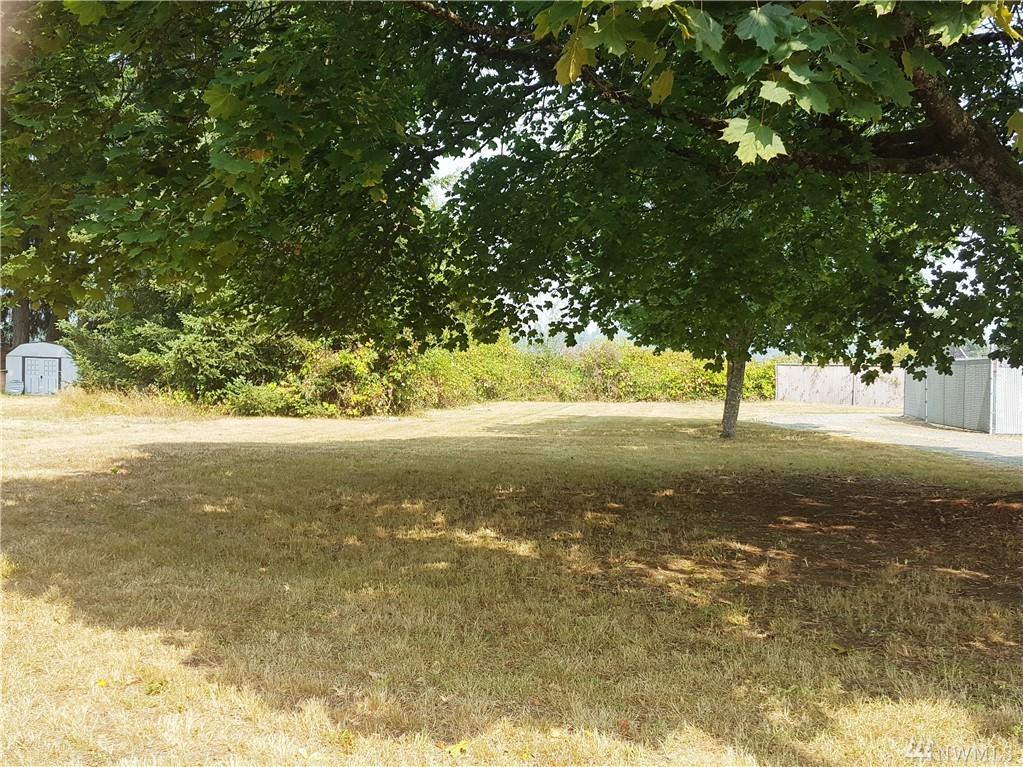 2736 113th Ave - Photo 1