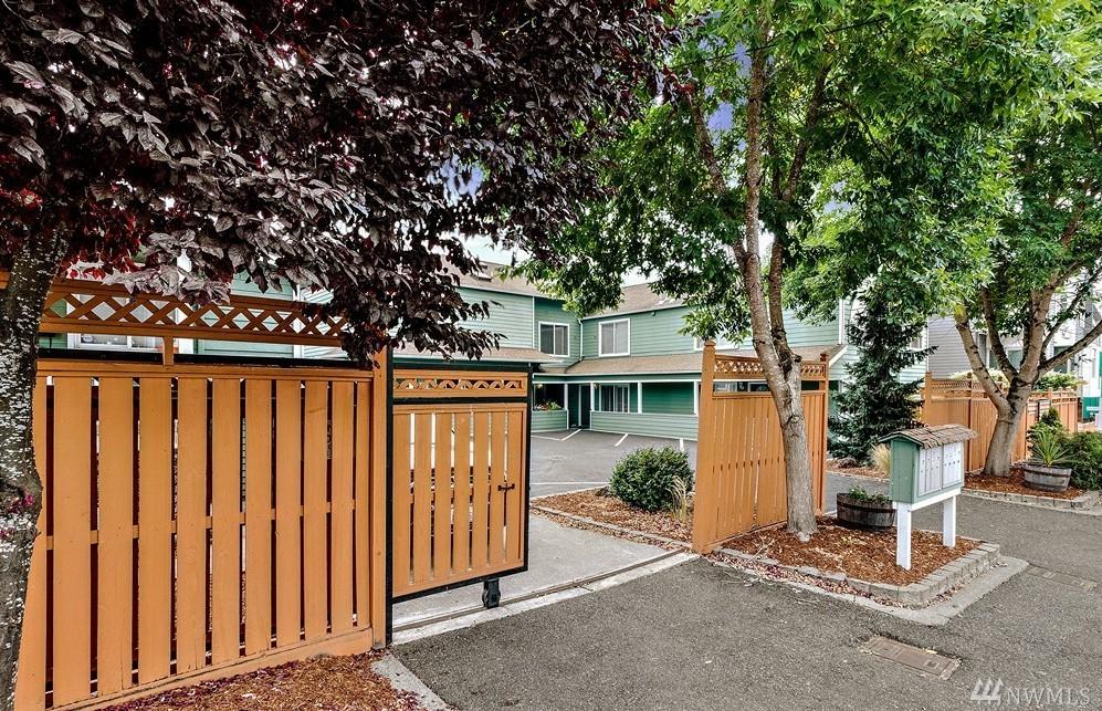 3610 36th Ave - Photo 1