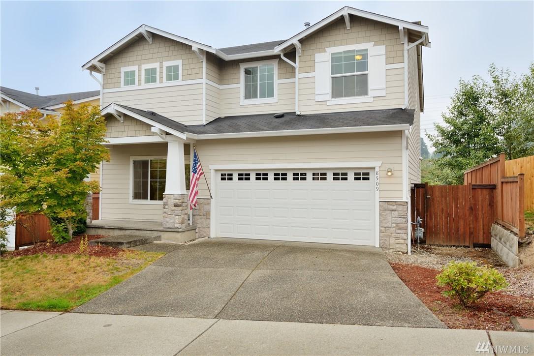 8509 79th Ave - Photo 1