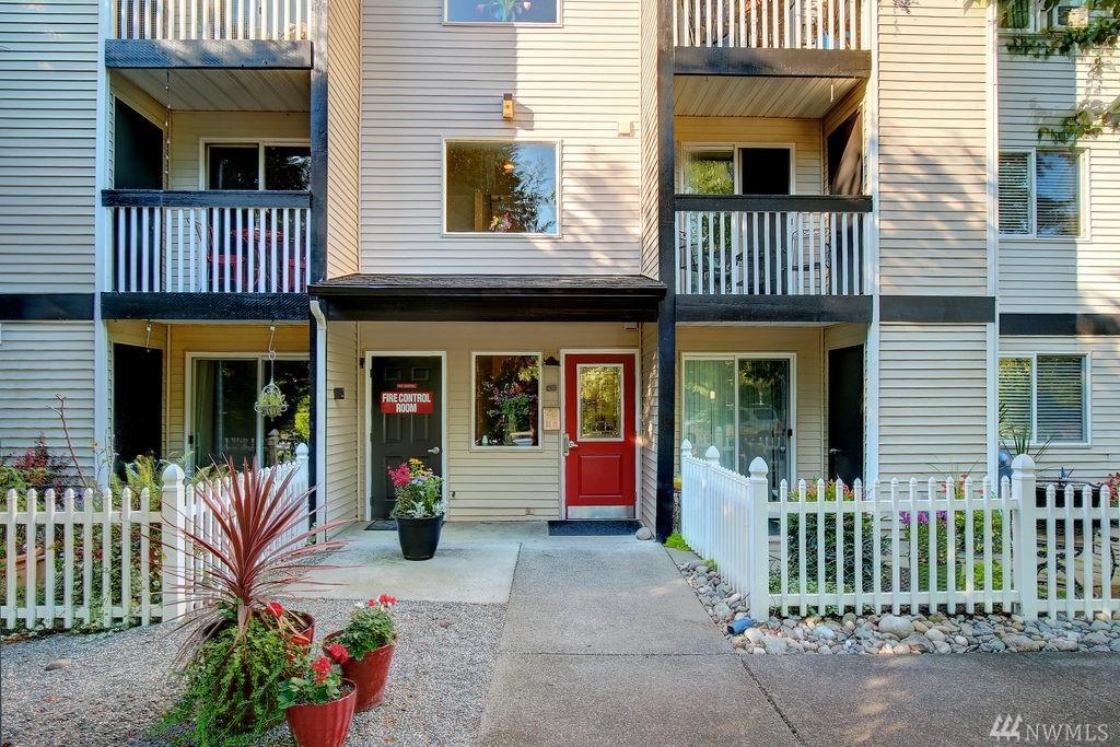 16409 Currie Rd - Photo 1