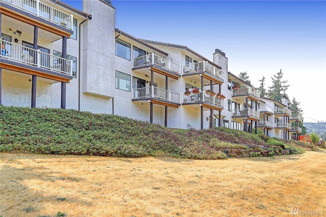 130 North Camano Dr - Photo 1