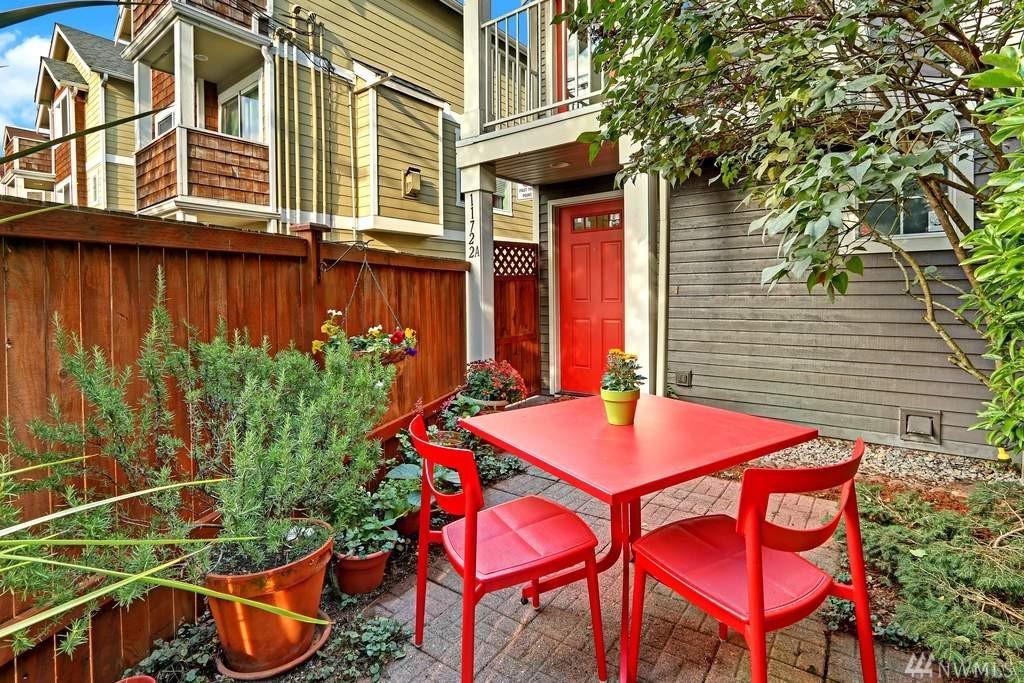 11722 Greenwood Ave - Photo 1