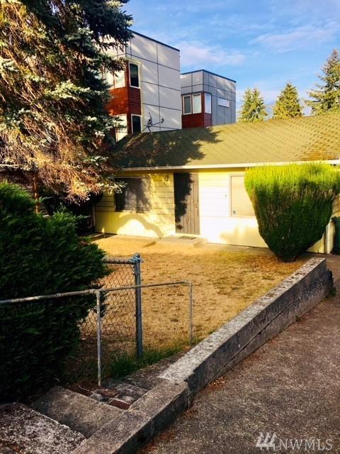 8832 Interlake Ave - Photo 1