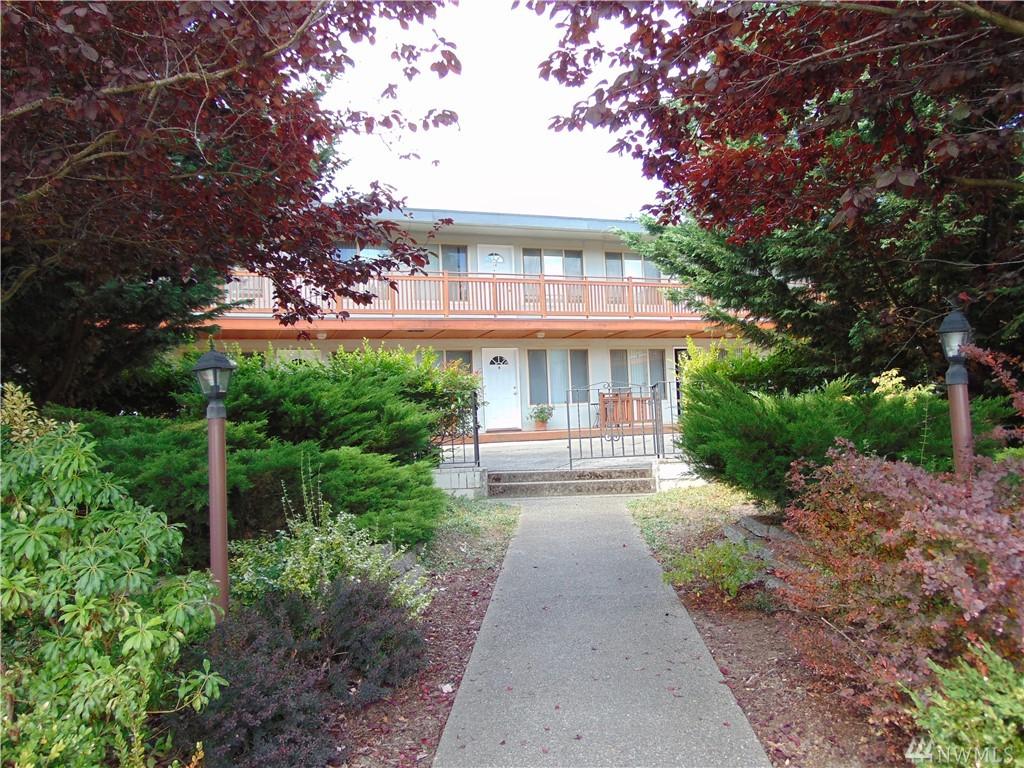 717 A St - Photo 1
