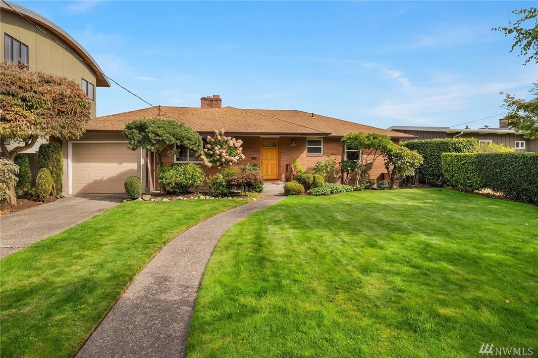 2624 26th Ave - Photo 1