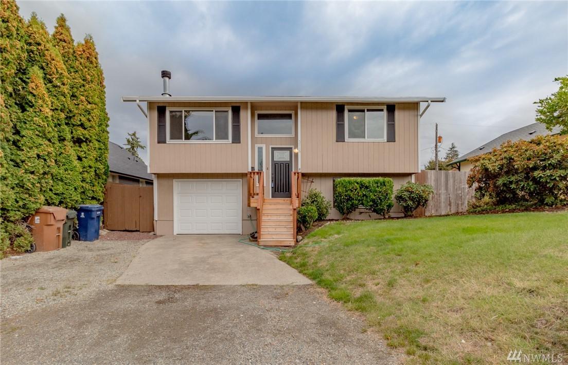 5715 46th St - Photo 1