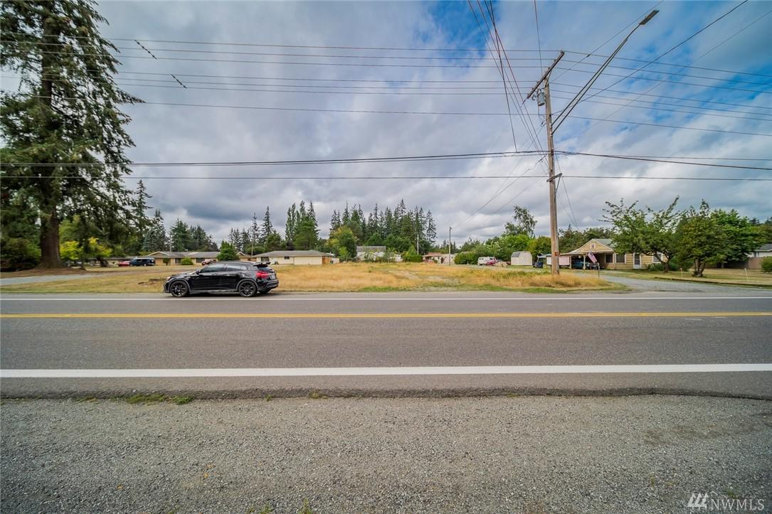 18026 Smokey Point Blvd - Photo 1