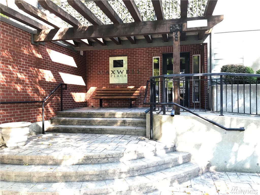 7912 170th Ave - Photo 1