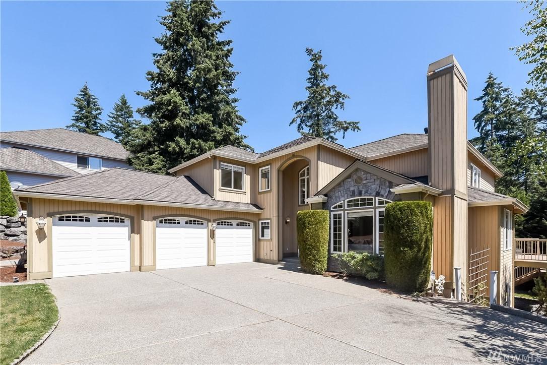 6124 158th Ave - Photo 1