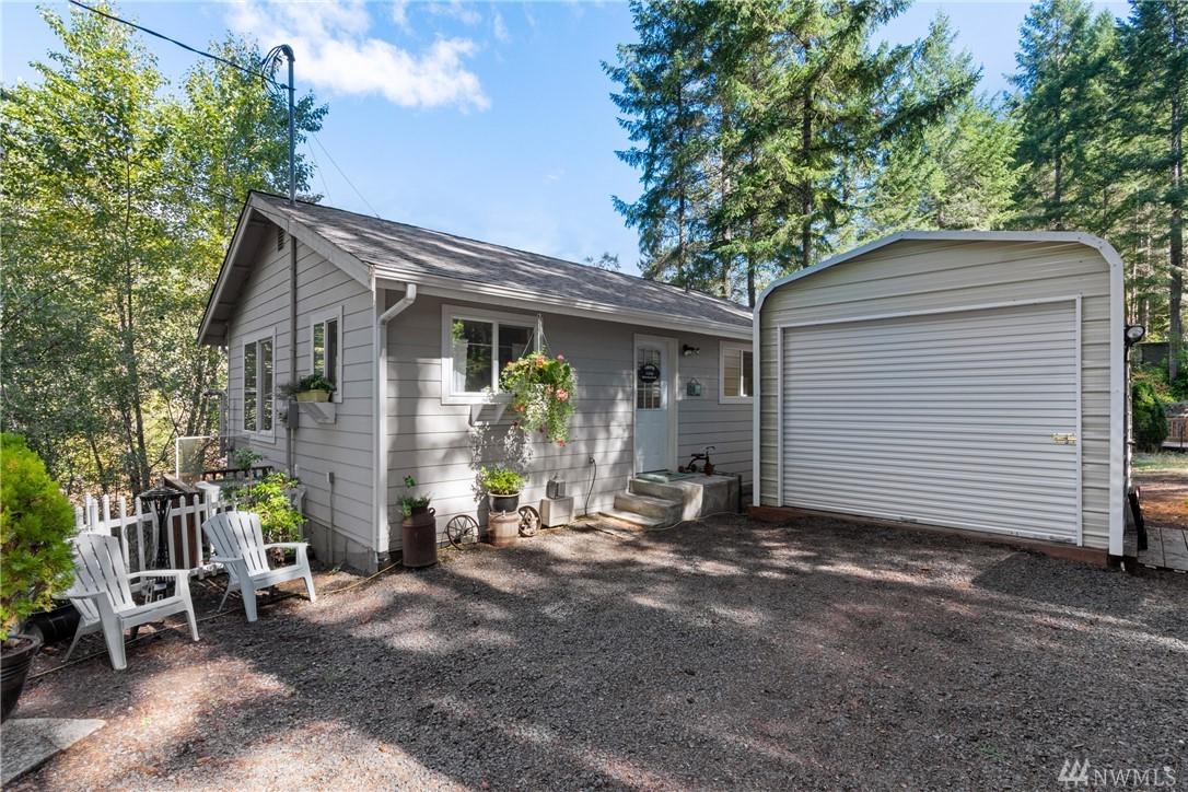 101 Circle Dr - Photo 1