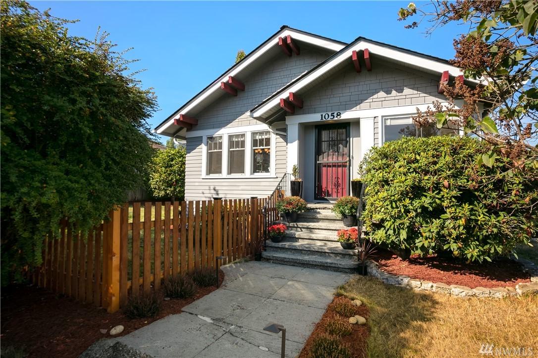 1058 Director St - Photo 1