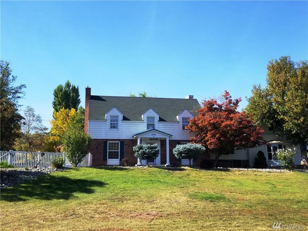 324 Douglas St - Photo 1