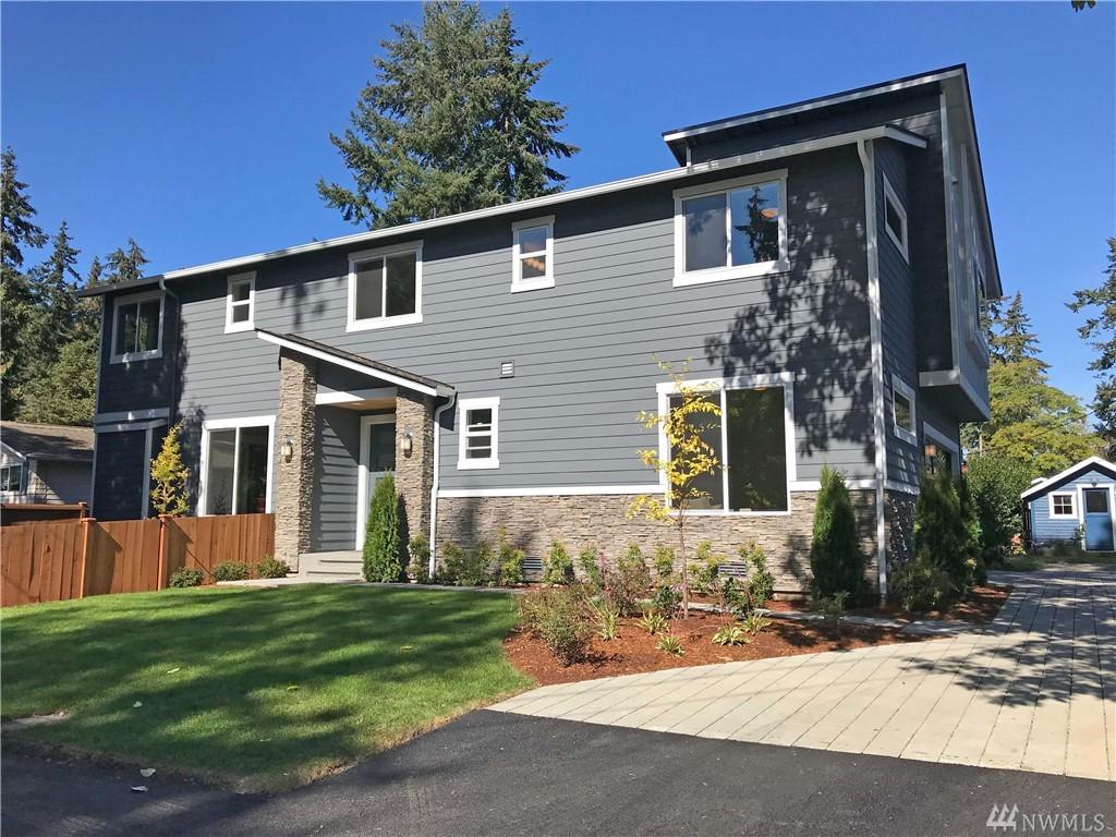 318 N 188th St - Photo 1