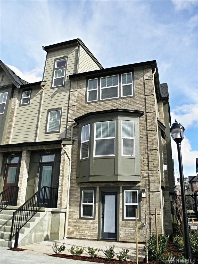 1346 Greenwich Walk - Photo 1