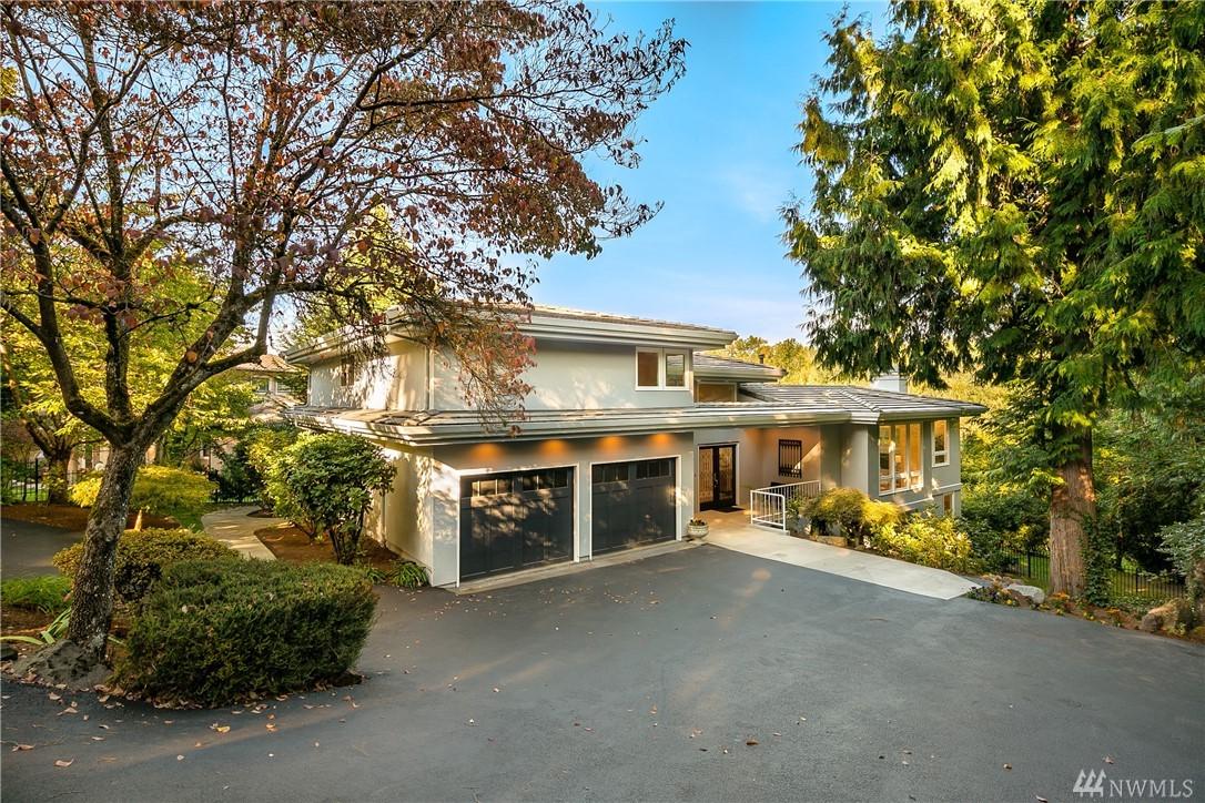 8440 Hunts Point Lane - Photo 1