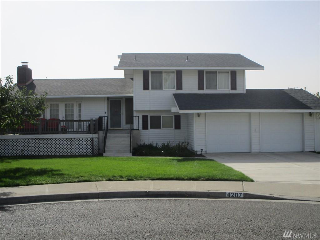 4207 18th Ct - Photo 1