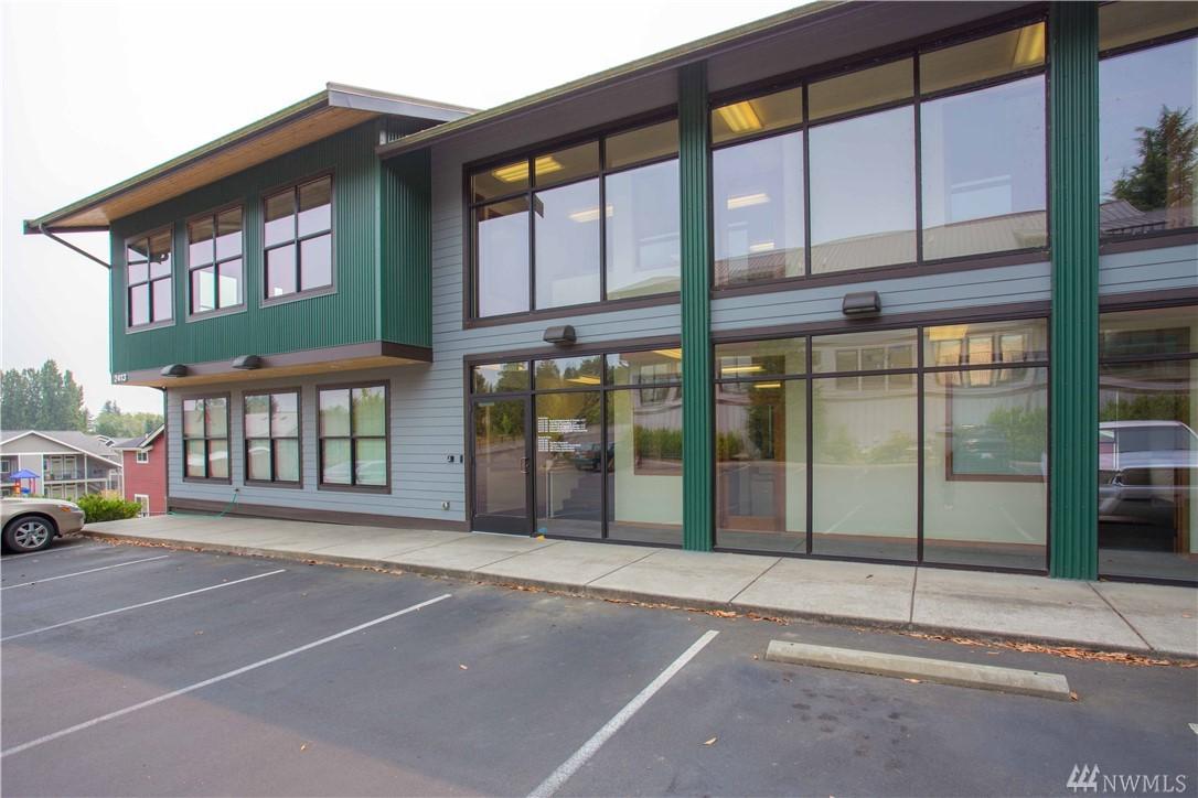 2413 Main St - Photo 1