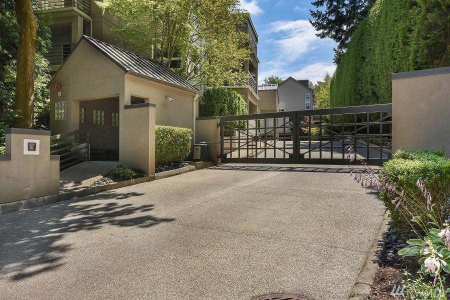 501 Kirkland Ave - Photo 1