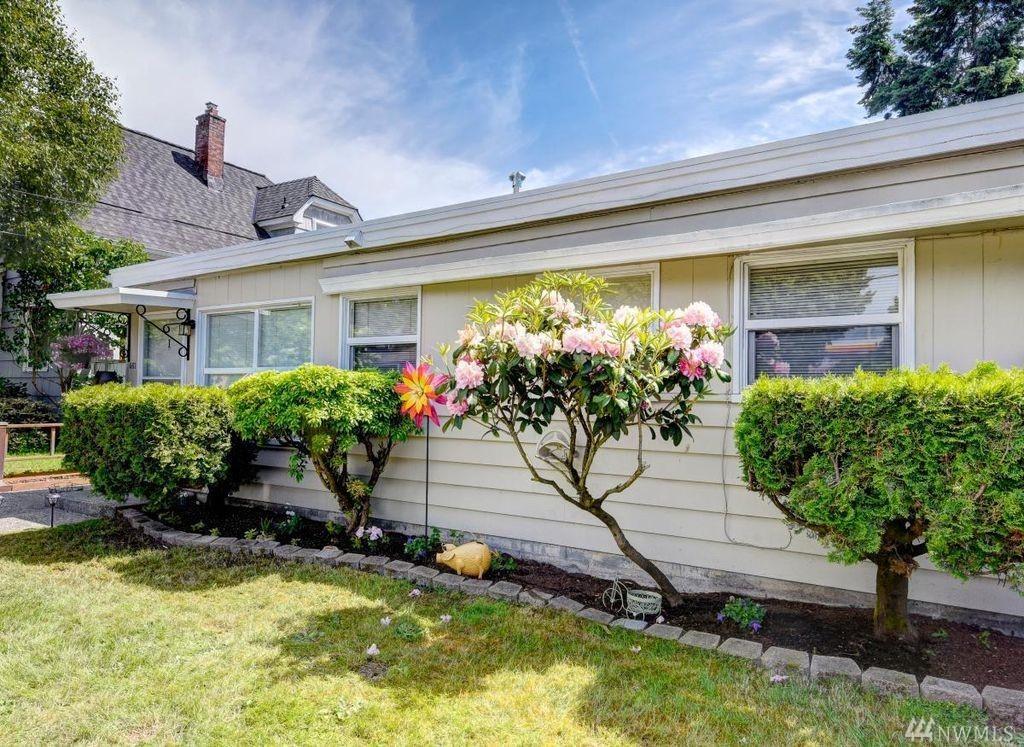 5310 8TH Ave - Photo 1
