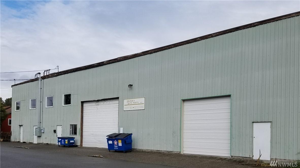 141 Maple Ave - Photo 1
