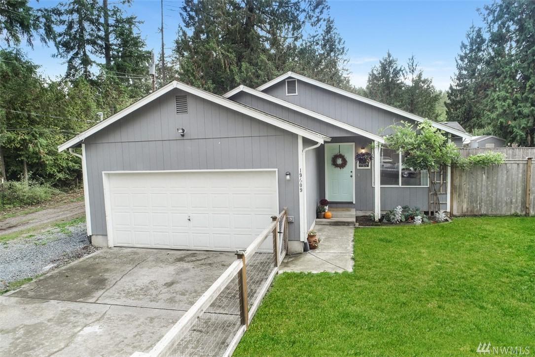 19609 94th St - Photo 1