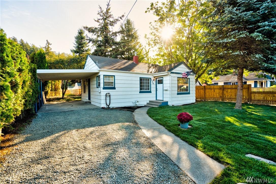 1426 6th Street - Photo 1