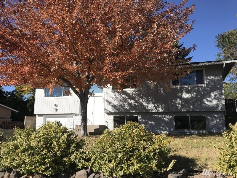 615 Lacey Place - Photo 1