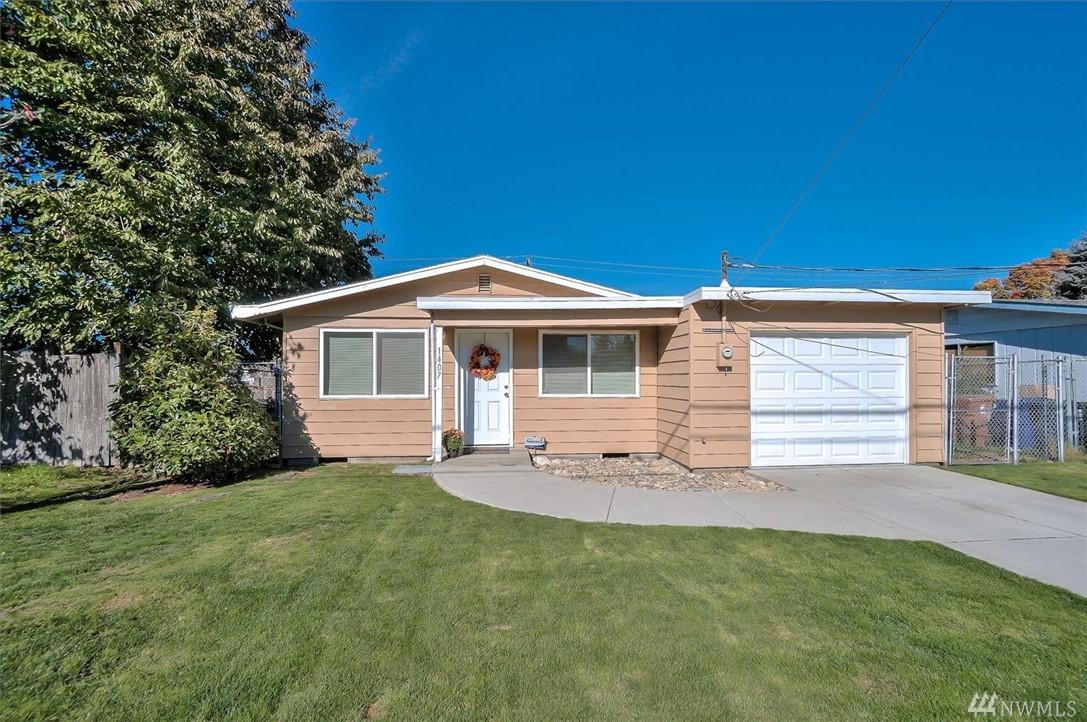 1407 64th St - Photo 1