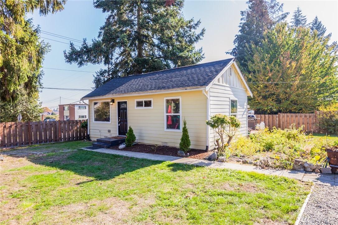 14019 37th Ave - Photo 1