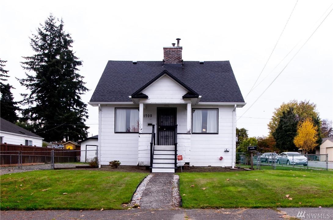 1702 Cedar Street - Photo 1