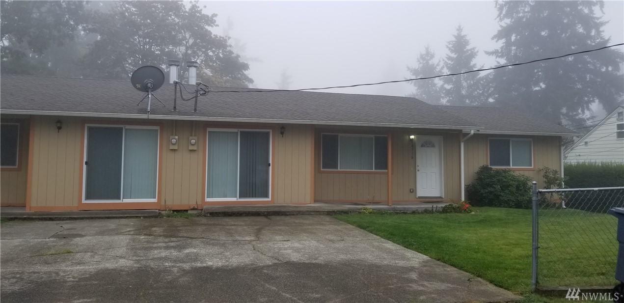 8716 Veterans Dr - Photo 1