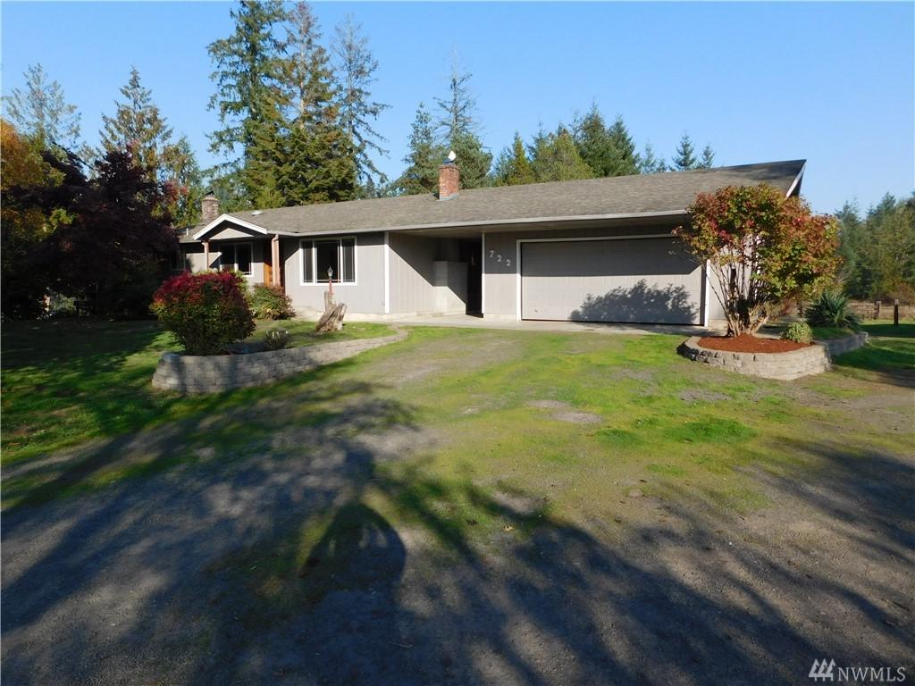 722 Studebaker Rd - Photo 1