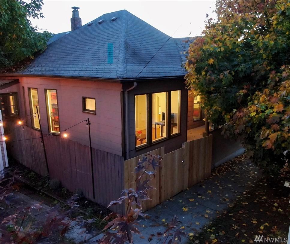 1305 55th St - Photo 1