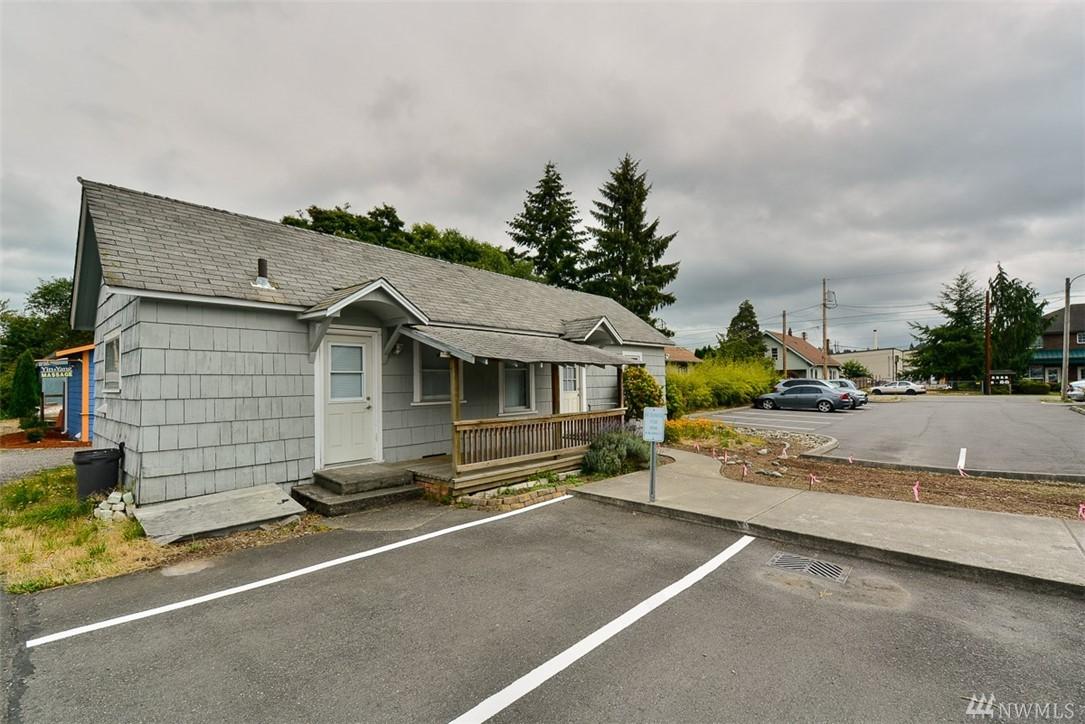 208 Blakeley St - Photo 1