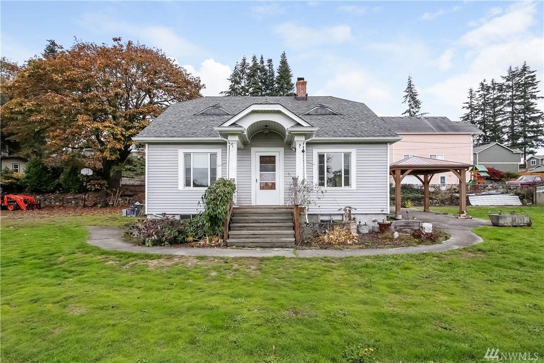 527 Ave L - Photo 1